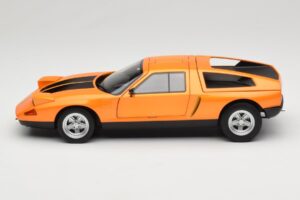 Mercedes C111 II White Autumn Metallic Norev 1:18 183050 Métal — image 4 sur 10