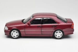 Mercedes AMG C36 W202 Almandine Rouge Norev 1:18 B66040706 Métal — image 4 sur 8