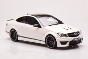 Mercedes AMG C63 W204 Edition 507 Blanc GT Spirit 1:18 GT899 Résine — image 4 sur 6