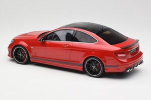 Mercedes AMG C63 W204 Edition 507 Rouge GT Spirit 1:18 GT920 Résine — image 4 sur 5