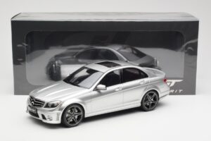 Mercedes C63 AMG W204 Argent GT Spirit 1:18 GT462 Résine — image 6 sur 6