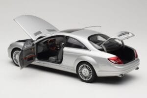Mercedes CL-Class C216 Argent AUTOart 1:18 76164 Métal — image 5 sur 8