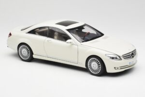 Mercedes CL500 C216 Calcit Blanc AUTOart 1:18 B66962341 Métal — image 6 sur 8