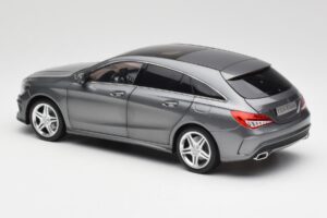 Mercedes CLA C117 Mountain Gris Norev 1:18 B66960351 Métal — image 7 sur 8