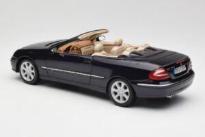Mercedes CLK 500 W209 Cabriolet Bleu Foncé Métallique Kyosho 1:18 B66962174 Métal — image 8 sur 9