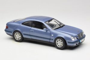Mercedes CLK C208 Violet Anson 1:18 30330 Métal — image 6 sur 8
