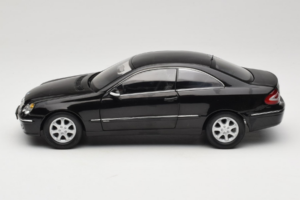 Mercedes CLK C209 Black Metallic Kyosho 1:18 B66962149 Métal — image 4 sur 8