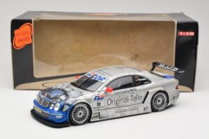 Mercedes CLK DTM #18 Persson Motorsport M. Tiemann DTM 2000 Maisto 1:18 538888 Métal — image 8 sur 8