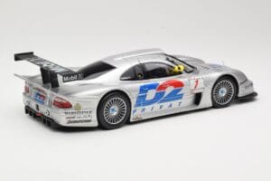 Mercedes CLK LM GT1 #1 AMG Mercedes K. Ludwig / R. Zonta FIA GT Championship 1998 Maisto 1:18 56053 Métal — image 3 sur 8