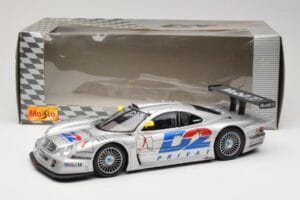 Mercedes CLK LM GT1 #1 AMG Mercedes K. Ludwig / R. Zonta FIA GT Championship 1998 Maisto 1:18 56053 Métal — image 8 sur 8
