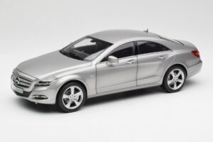 Mercedes CLS C218 Designo Alubeam Titanium Norev 1:18 B66961298 Métal