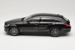 Mercedes CLS Shooting Brake X218 Obsidian Black Norev 1:18 B66960115 Métal — image 4 sur 8