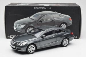 Mercedes E500 C207 Coupe Tenoric Gris Norev 1:18 183540 Métal — image 8 sur 8