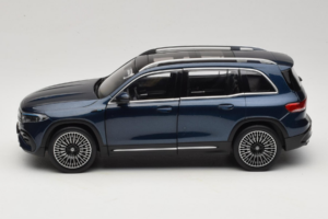 Mercedes EQB Bleu NZG 1:18 B66961280 Métal — image 4 sur 8