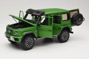 Mercedes G 63 AMG 4x4 Squared Green Hell Magno Almost Real 1:18 820821 Métal — image 2 sur 8