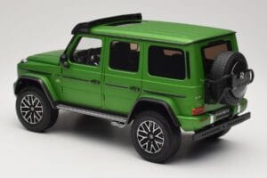 Mercedes G 63 AMG 4x4 Squared Green Hell Magno Almost Real 1:18 820821 Métal — image 7 sur 8