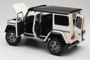 Mercedes G 63 AMG 4x4 Squared Polar White Almost Real 1:18 820203 Métal — image 5 sur 8