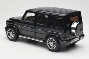 Mercedes G-Class G500 W463A Emerald Green Minichamps 1:18 B66960810 Métal — image 7 sur 8