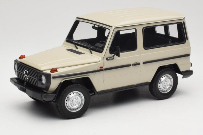 Mercedes G-Class W460 SWB Grey Metallic Minichamps 1:18 155038004 Métal