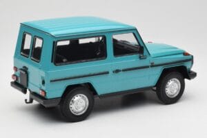 Mercedes G-Class W460 SWB Turquoise Minichamps 1:18 155038001 Métal — image 2 sur 6