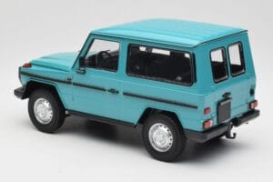 Mercedes G-Class W460 SWB Turquoise Minichamps 1:18 155038001 Métal — image 5 sur 6
