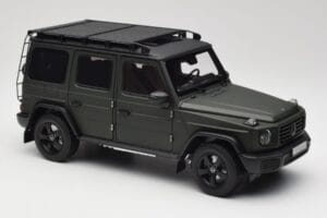 Mercedes G-Class W465 Olive Norev 1:18 B66960662 Métal — image 6 sur 8