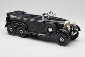 Mercedes G4 W31 Noir MCG 1:18 MCG18209 Métal — image 4 sur 6