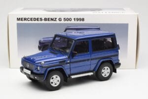 Mercedes G500 W463 SWB Bleu AUTOart 1:18 76114 Métal — image 8 sur 8