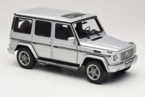Mercedes G55 AMG W463 Argent AUTOart 1:18 76247 Métal — image 6 sur 8