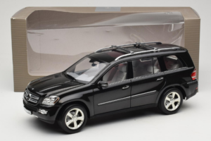 Mercedes GL X164 Period Brown Minichamps 1:18 B66962336 Métal — image 8 sur 8