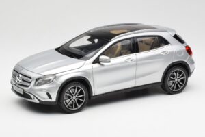 Mercedes GLA X156 Polar Argent Métallisé Norev 1:18 B66960267 Métal