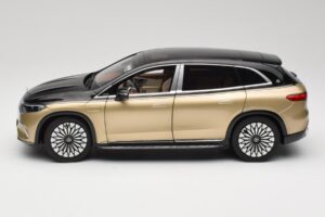Mercedes Maybach EQS 680 V297 Beige NZG 1:18 B66960592 Métal — image 4 sur 8