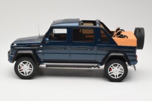 Mercedes Maybach G650 Landaulet Bleu Foncé GT Spirit 1:18 GT174 Résine — image 3 sur 6