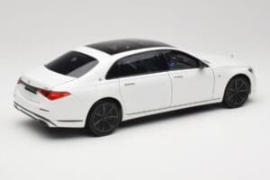 Mercedes Maybach S 680 X223 Diamond White Norev 1:18 B66960666 Métal — image 3 sur 8