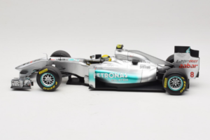 Mercedes MGP W02 #8 N. Rosberg Mercedes GP Showcar 2011 Minichamps 1:18 110110078 Métal — image 3 sur 7
