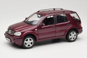 Mercedes ML55 AMG W163 Rouge Maisto 1:18 50348 Métal
