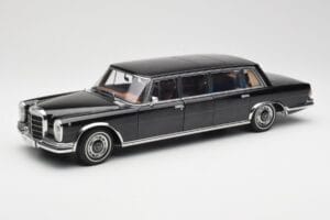 Mercedes 600 Pullman W100 Noir AUTOart 1:18 76197 Métal