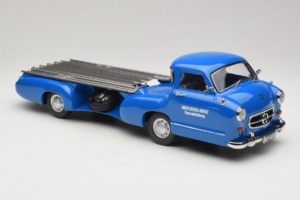 Mercedes Renntransporter Blaues Wunder iScale 1:18 118000000006-P1 Métal — image 4 sur 6