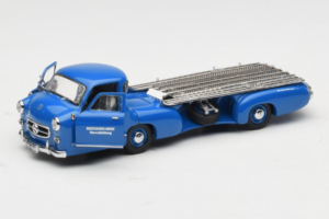 Mercedes Renntransporter Blue Wonder CMC 1:43 M-036K Métal — image 2 sur 8