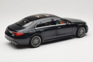 Mercedes S-Class W223 AMG Line Anthracite Blue Norev 1:18 183800 Métal — image 3 sur 8