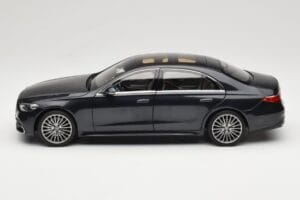 Mercedes S-Class W223 AMG Line Anthracite Blue Norev 1:18 183800 Métal — image 4 sur 8