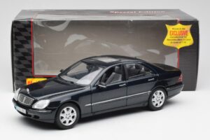 Mercedes S-Class W220 Bleu Maisto 1:18 56051 Métal — image 8 sur 8
