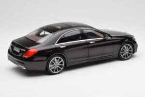 Mercedes S-Class W222 AMG Line Ruby Noir Metallic Norev 1:18 183483 Métal — image 3 sur 8