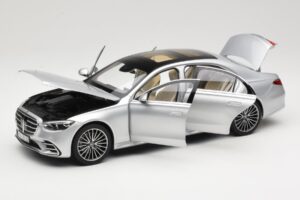 Mercedes S-Class W223 AMG Line Brilliant Silver Norev 1:18 183805 Métal — image 2 sur 8