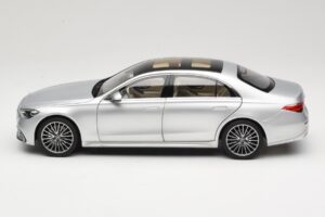 Mercedes S-Class W223 AMG Line Brilliant Silver Norev 1:18 183805 Métal — image 4 sur 8