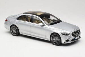 Mercedes S-Class W223 AMG Line Brilliant Silver Norev 1:18 183805 Métal — image 6 sur 8