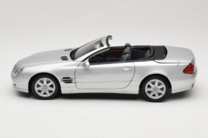 Mercedes SL R129 Argent Minichamps 1:18 B66962133 Métal — image 5 sur 10