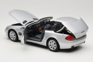 Mercedes SL R129 Argent Minichamps 1:18 B66962133 Métal — image 6 sur 10