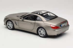 Mercedes SL500 R231 Dark Grey Matt Norev 1:18 183590 Métal — image 8 sur 9