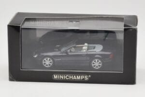 Mercedes SL500 R129 Dark Blue Metallic Minichamps 1:43 SL001 Métal — image 4 sur 4